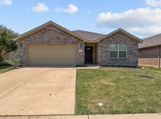 10541 Rising Knoll Ln, Fort Worth, TX 76131
