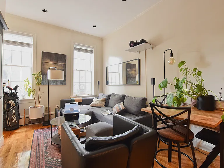 628 Hudson St #1 — Photo 1