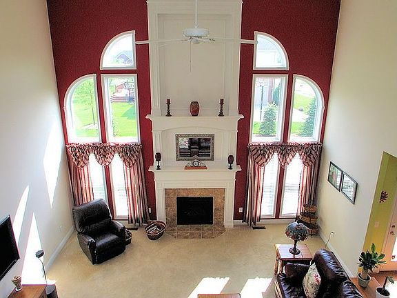 3rd image of 410 Old Willow Ct