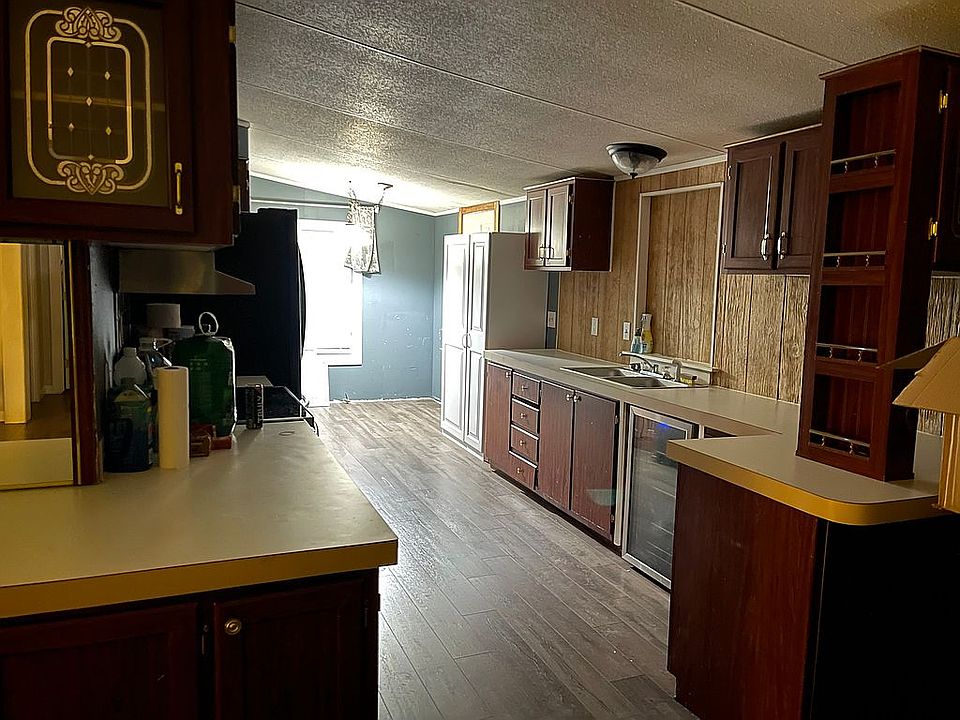 1st image of 3021 Highway 21