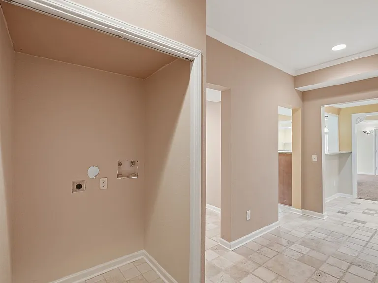 2927 Arbor Creek Ln — Photo 10