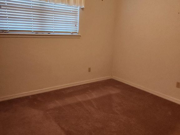 5th image of 5 Karen Ct