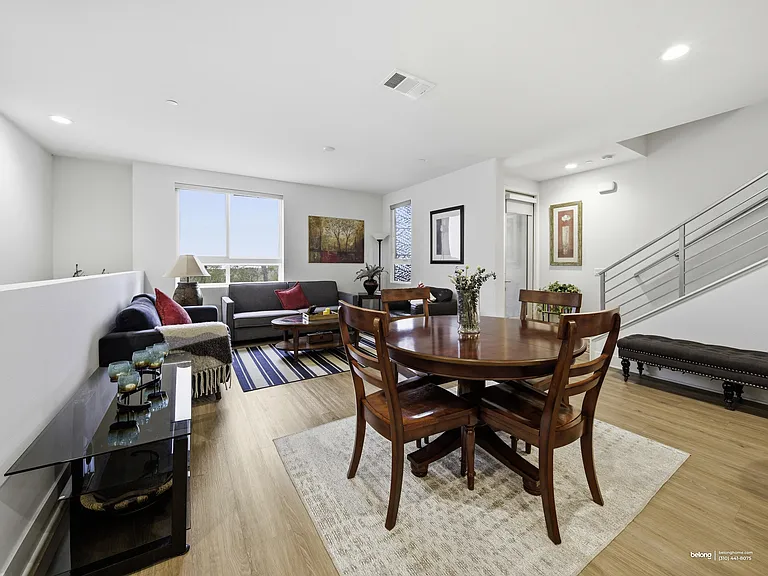 2111 N Cahuenga Blvd #14 — Photo 25