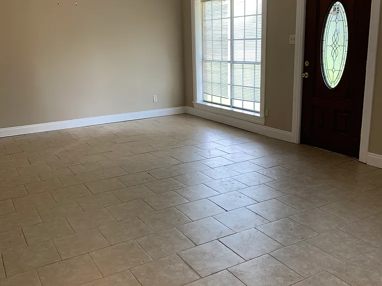 119 Blue Rose Dr — Photo 3