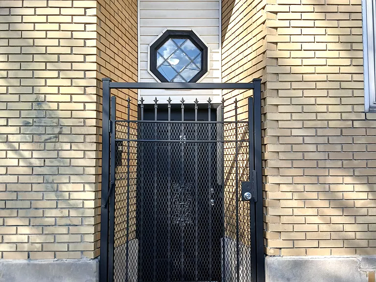 4810 W Barry Ave #1W — Photo 12