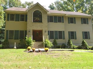 7 Debele Ln, Lincroft, NJ
