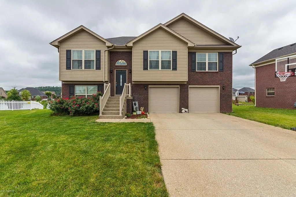 200 Bluebill Ct photo 1