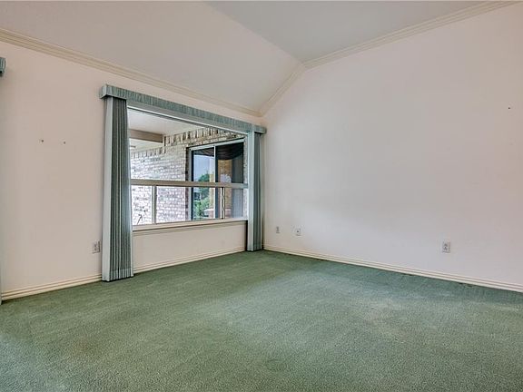 3rd image of 9701 Pinewood Dr