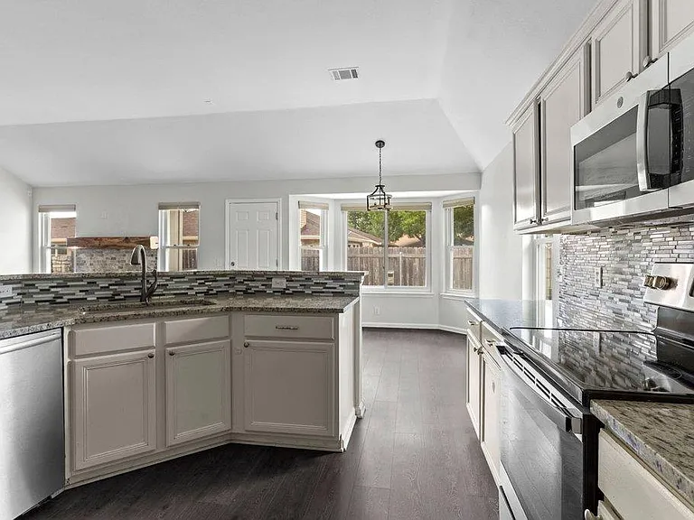 13213 Villa Park Dr — Photo 18