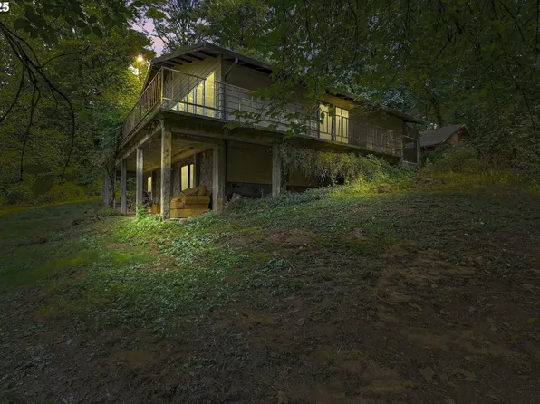 40805 SE Latigo Ln, Sandy, OR 97055