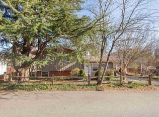 100 Laurel Cir, Charlottesville, VA 22903