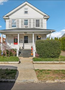 30 Central Avenue, New Hyde Park, NY, 11040