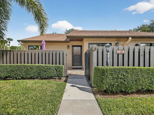 541 Shady Pine Way #A, Greenacres, FL 33415