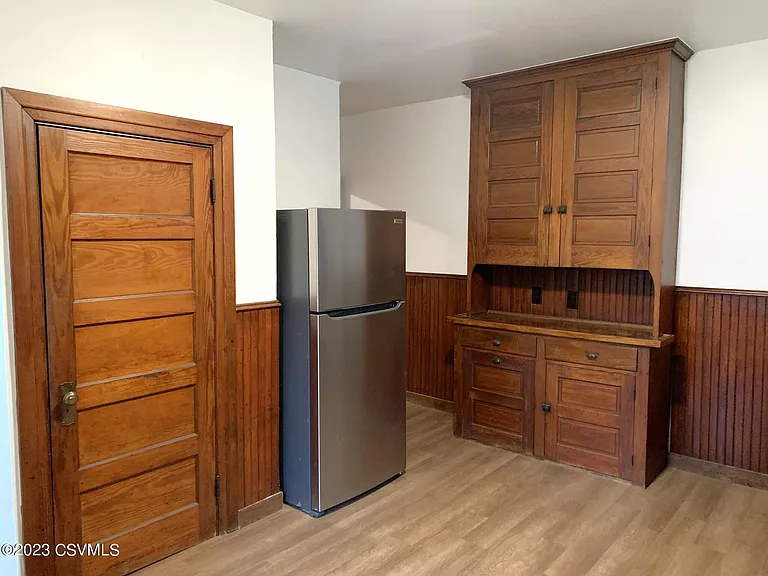 430 Broad St — Photo 10