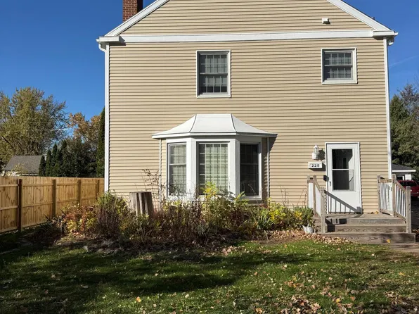 225 7th St SW, Pine City, MN 55063