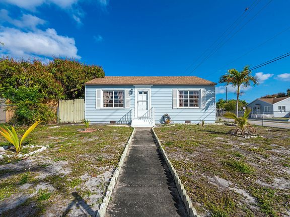 2nd image of 801 Summit Boulevard