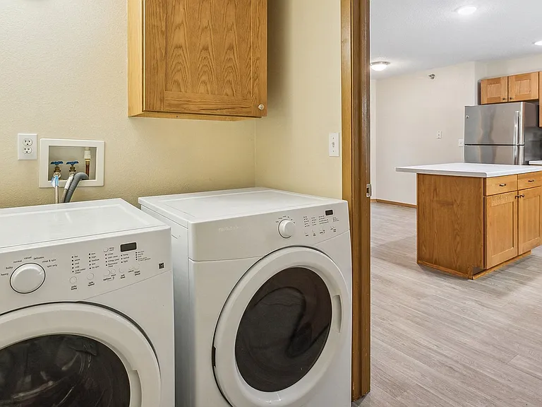 The Legacy Apartments — Photo 11