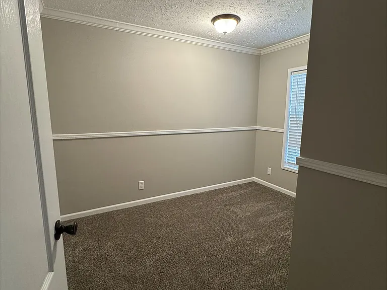 The Waverly — Photo 19