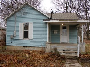 824 Porter Ave, Aurora, MO 65605