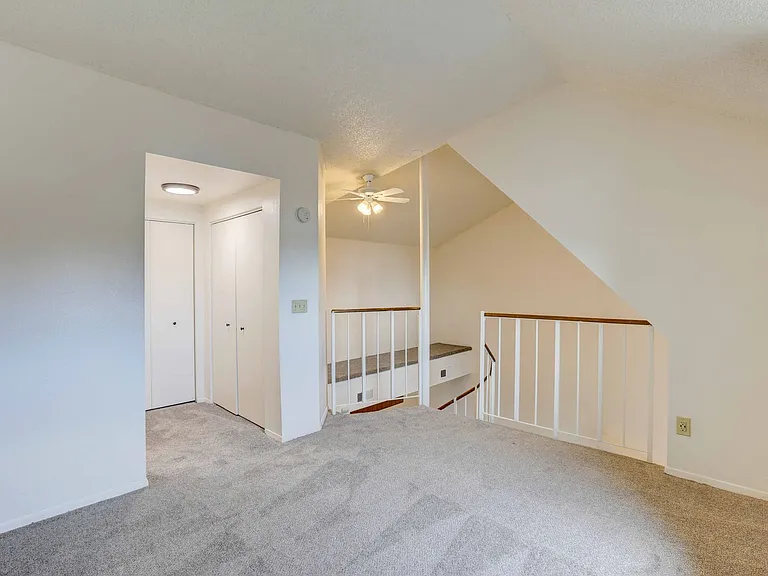 Dover Commons Apartments — Photo 34