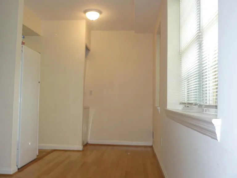 1412 S Carolina Ave SE — Photo 5