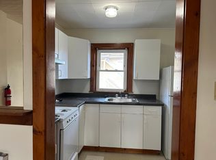 102 Meadow St APT 2R, Westfield, MA 01085