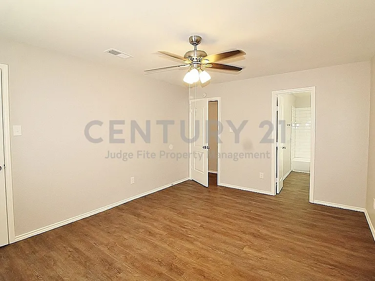 6620 S Creek Dr — Photo 12