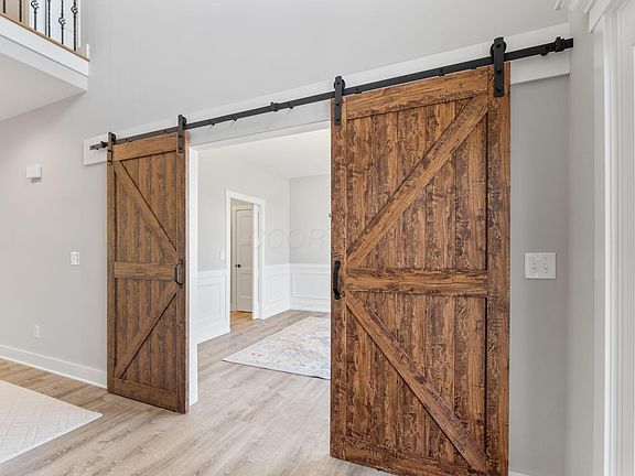 4th image of 10205 Coronado Ct