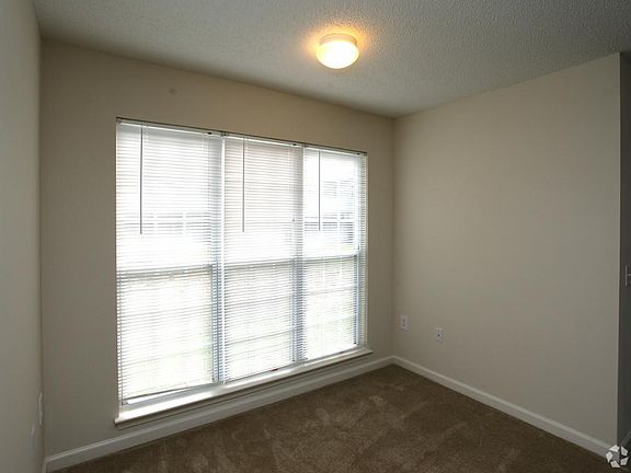 5th image of 308 Addison Pointe Dr Unit F