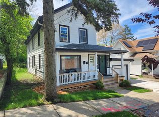 113 E 12th St, Lockport, IL 60441