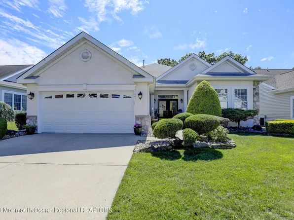 36 Pine Valley Road, Jackson, NJ 08527