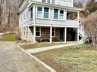 8 Bridgeport Rd #1, Tiverton, RI 02878