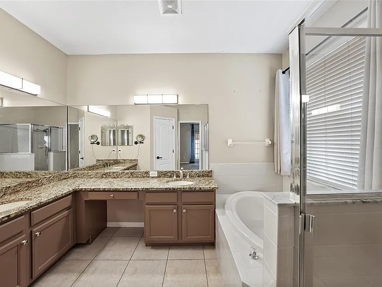13804 Sigler St — Photo 22