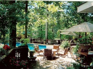 803 Bishopsgate Ln, Virginia Beach, VA 23452