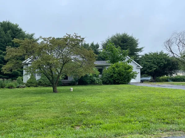 88 Karen Dr, Rising Sun, MD 21911