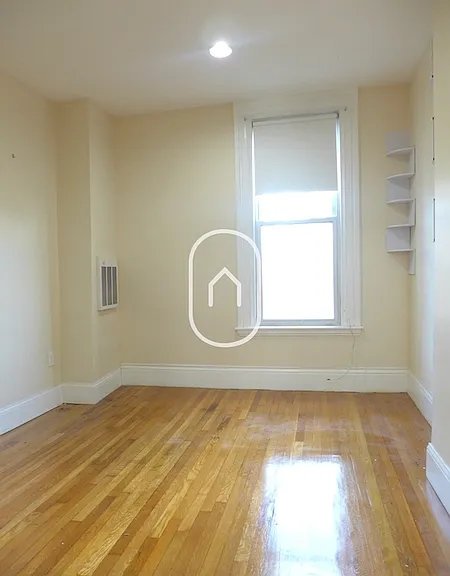 19 Worthington St — Photo 8