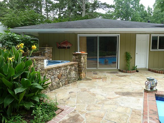 5th image of 517 Heyward Cir