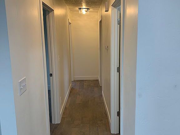 3rd image of 684 W Auburn Dr