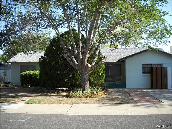3rd image of 2451 Miami Ave