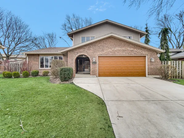 519 Charlestown Dr, Bolingbrook, IL 60440
