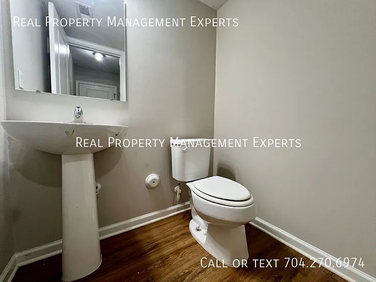 1819 Hooper Ct — Photo 8