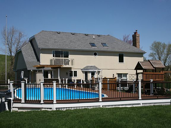 3rd image of 528 Widgeon Ln