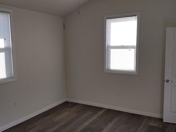 4th image of 3575 Polk Ave