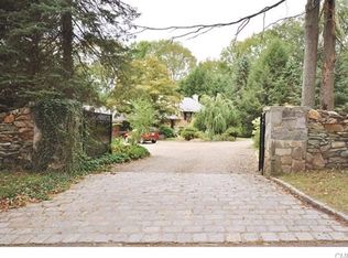 10 Chatham Ct, Brookfield, CT 06804