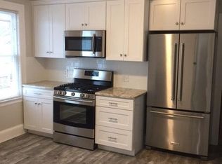 226 Whiting Ln #1, West Hartford, CT 06119
