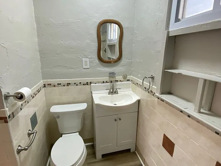 40 Larchmont Rd — Photo 28