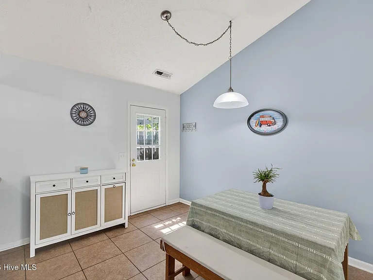 315 Tangle Oaks Ct SE — Photo 13