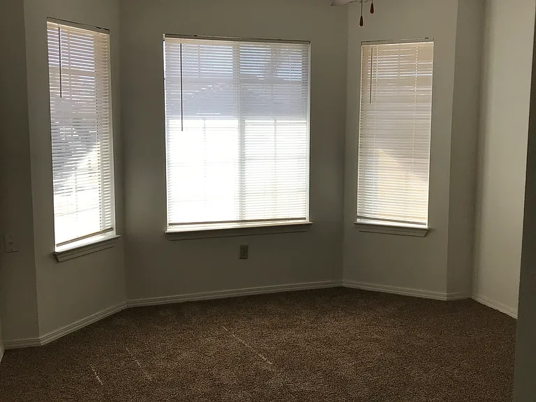 264 Red Oak Way — Photo 8