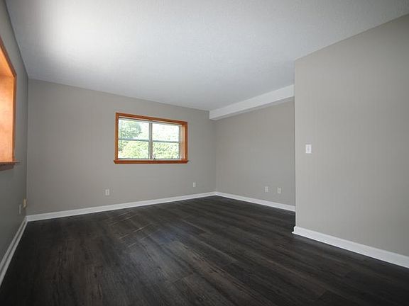 2nd image of 303 Dunlap Ave