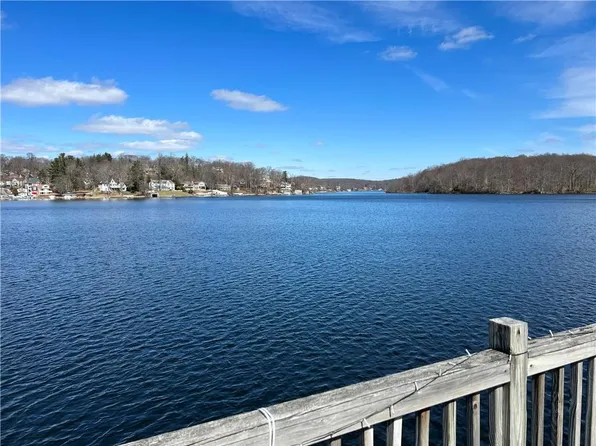 761 S Lake Boulevard, Mahopac, NY 10541